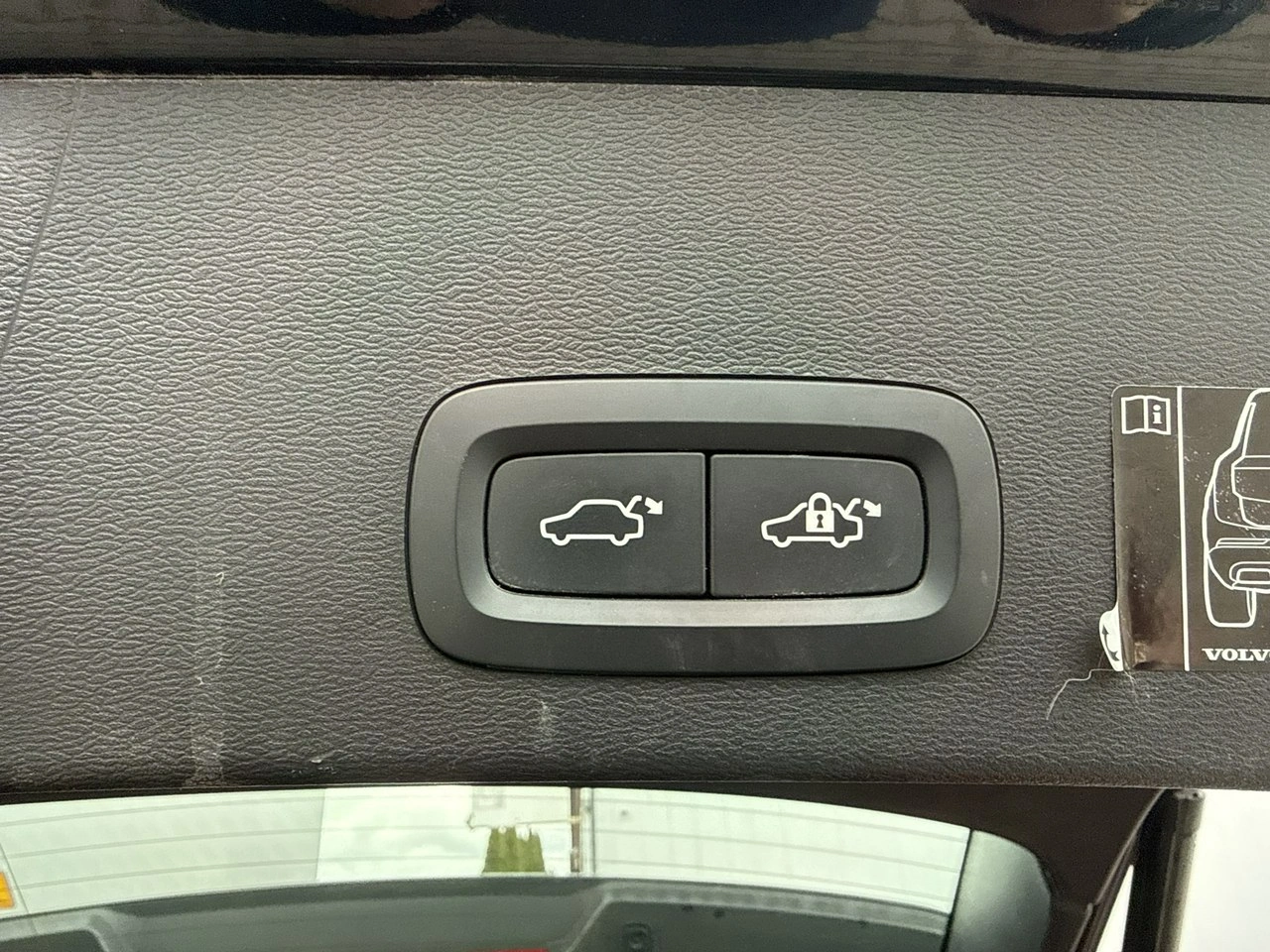 Volvo XC 40 - Zdjęcie 16