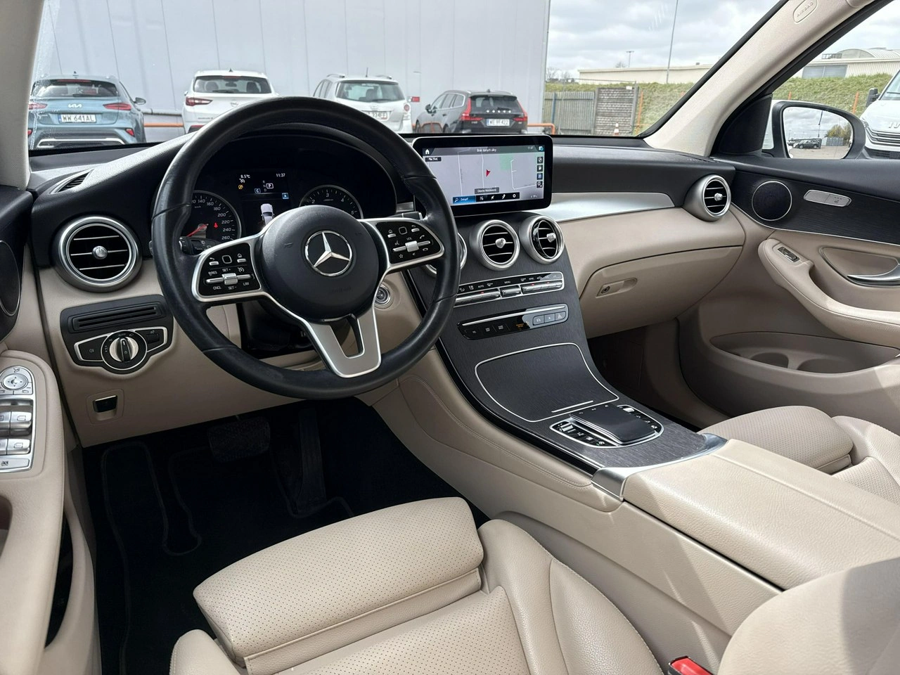 Mercedes GLC 220 - Zdjęcie 12