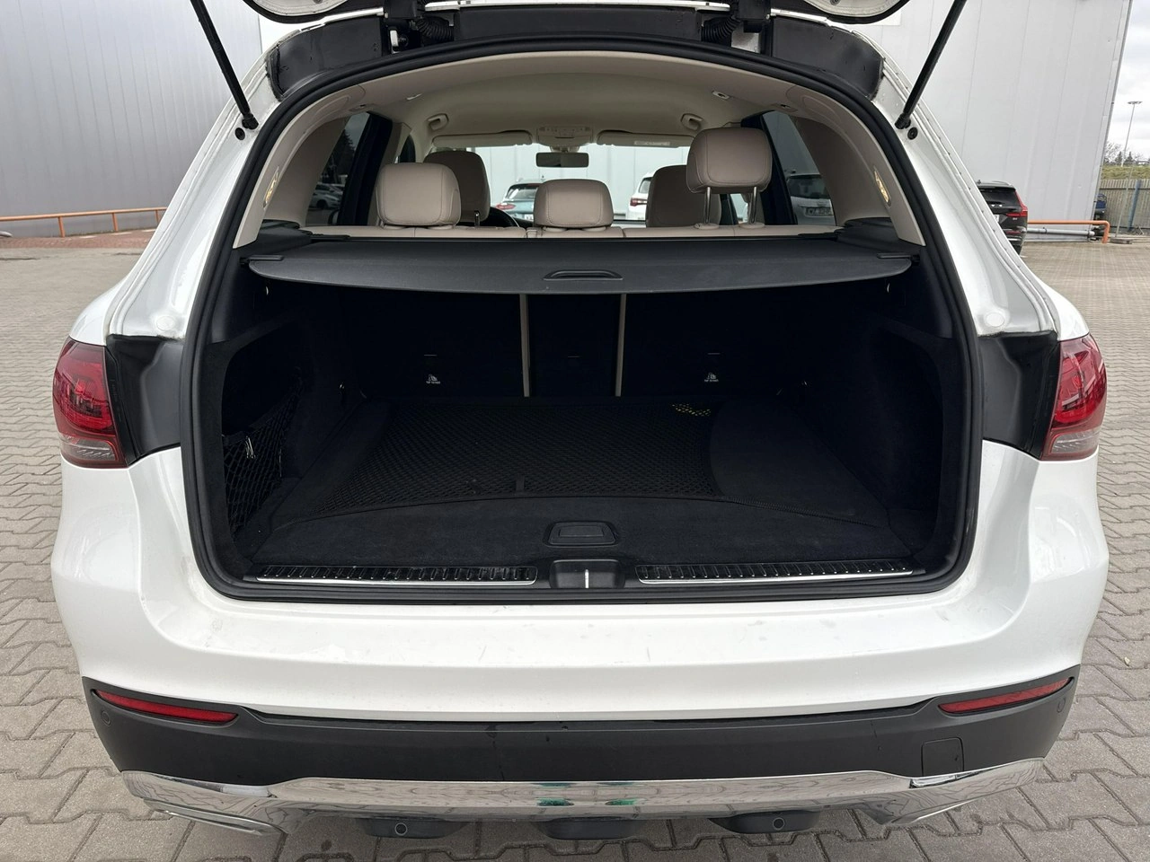 Mercedes GLC 220 - Zdjęcie 15