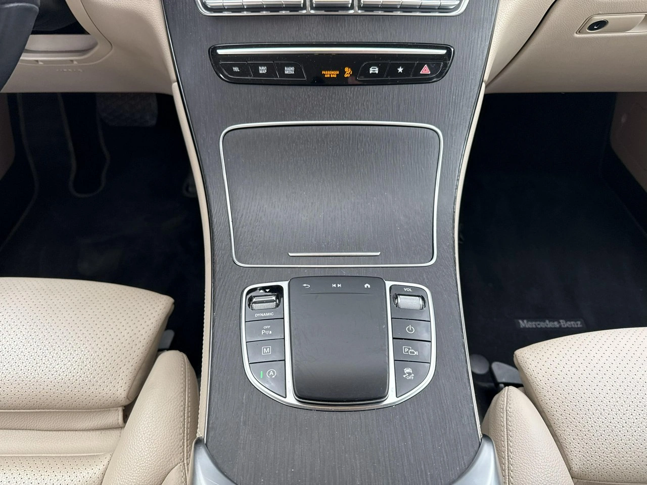 Mercedes GLC 220 - Zdjęcie 24