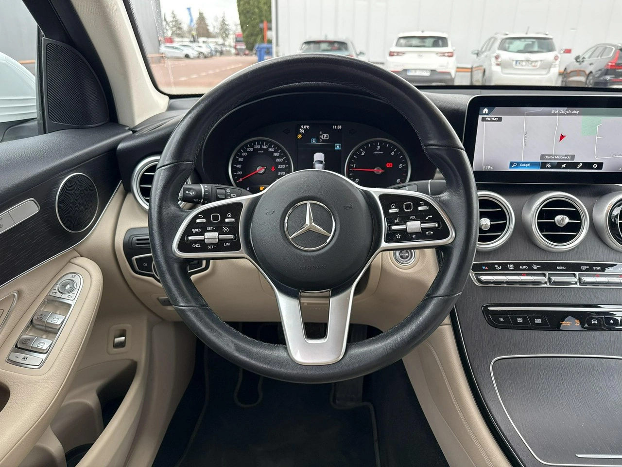 Mercedes GLC 220 - Zdjęcie 25