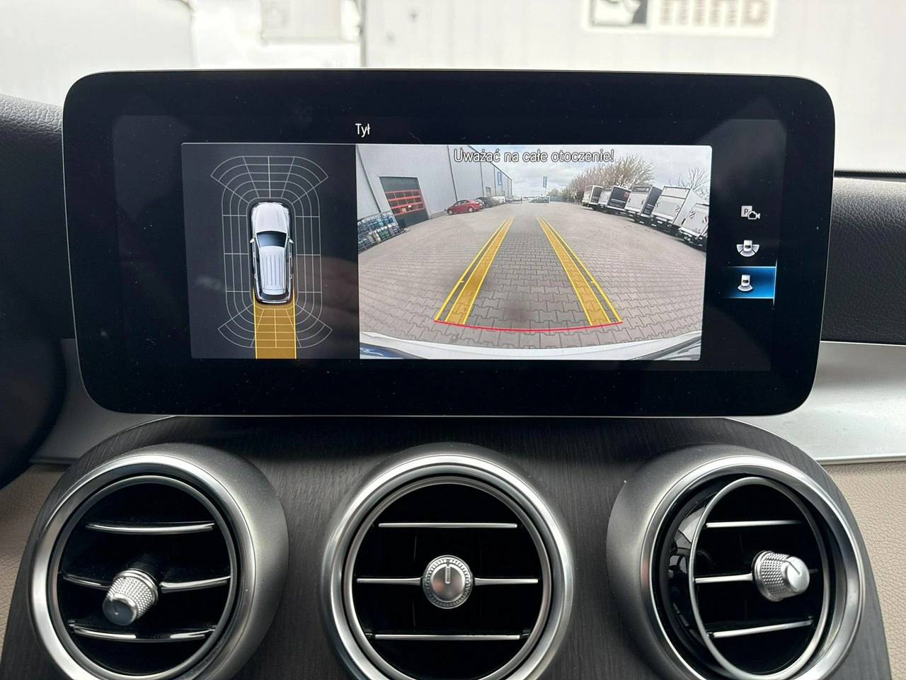 Mercedes GLC 220 - Zdjęcie 27