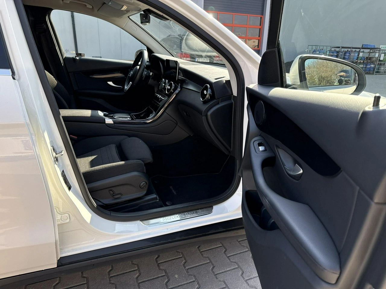 Mercedes GLC 200 - Zdjęcie 19