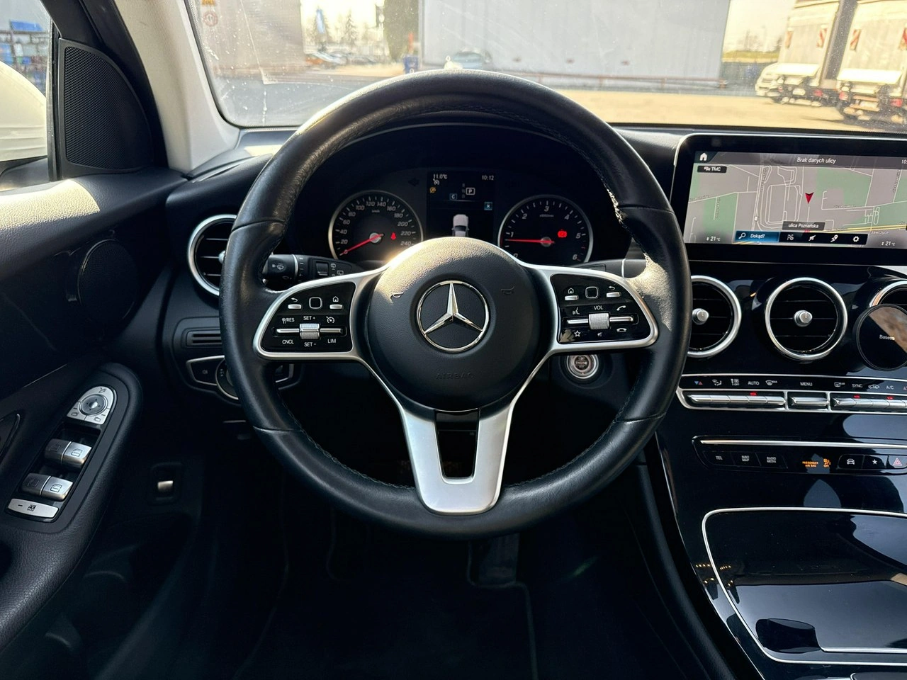 Mercedes GLC 200 - Zdjęcie 25