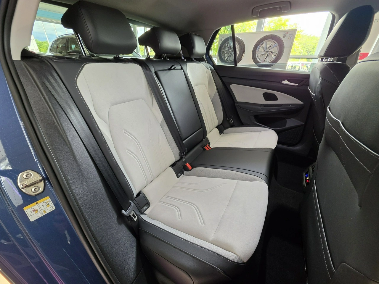 Volkswagen Golf - Zdjęcie 12