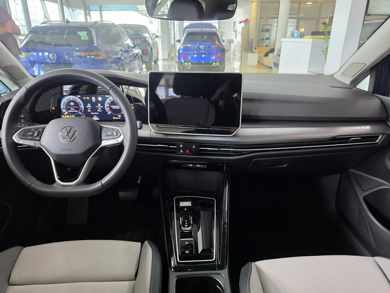 Volkswagen Golf - Zdjęcie 18