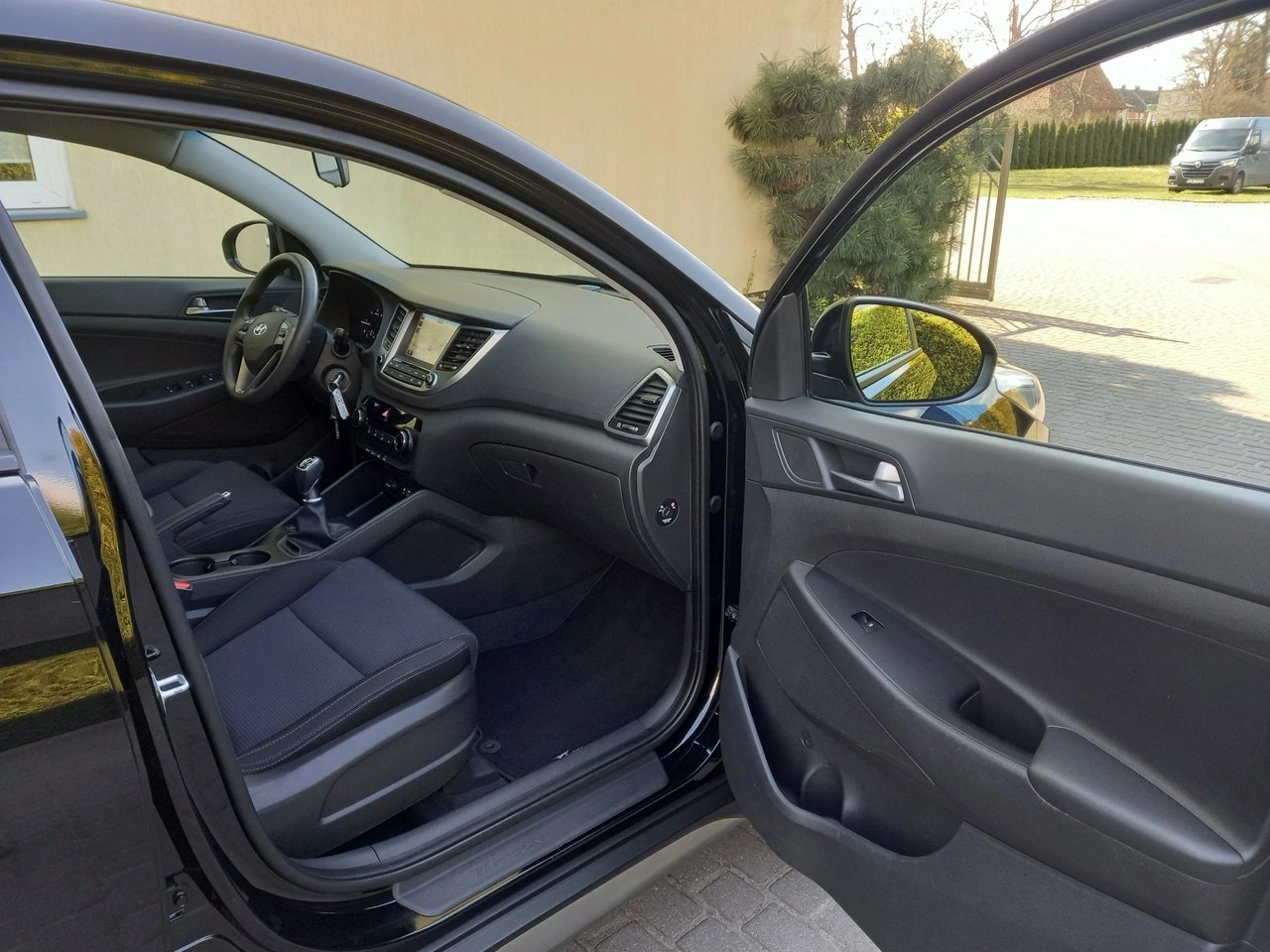 Hyundai Tucson - Zdjęcie 22