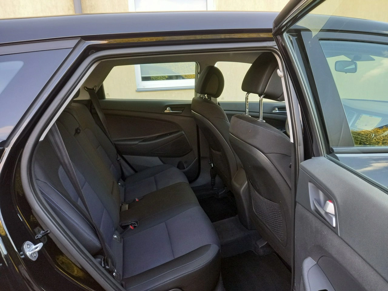 Hyundai Tucson - Zdjęcie 23