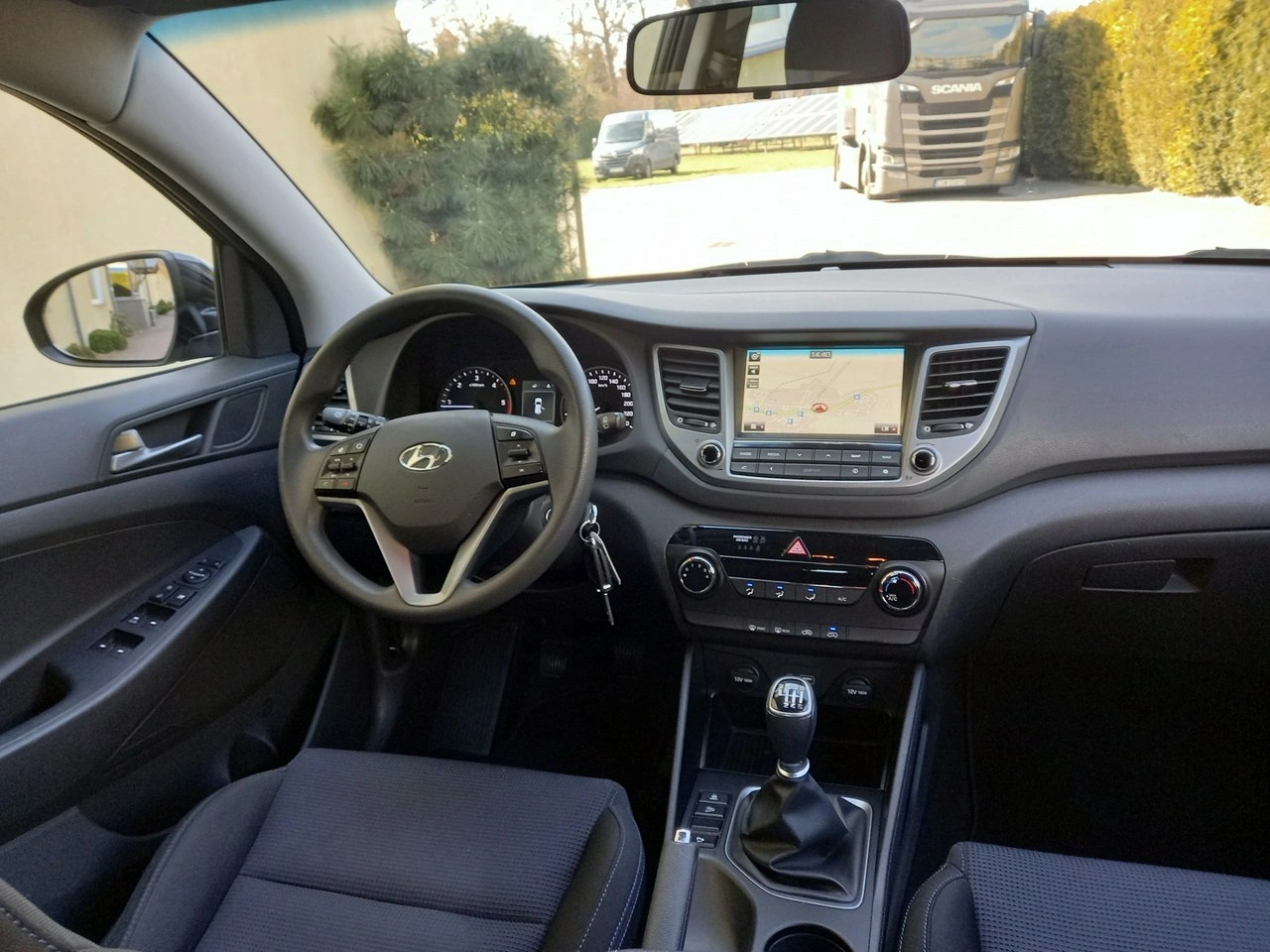 Hyundai Tucson - Zdjęcie 25