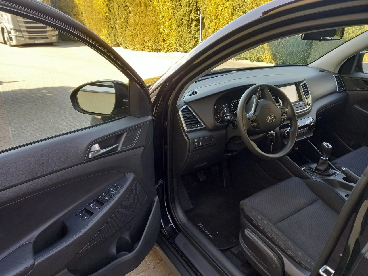 Hyundai Tucson - Zdjęcie 28