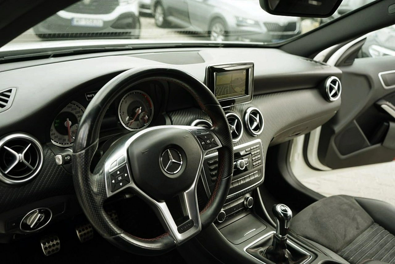 Mercedes A 180 - Zdjęcie 25