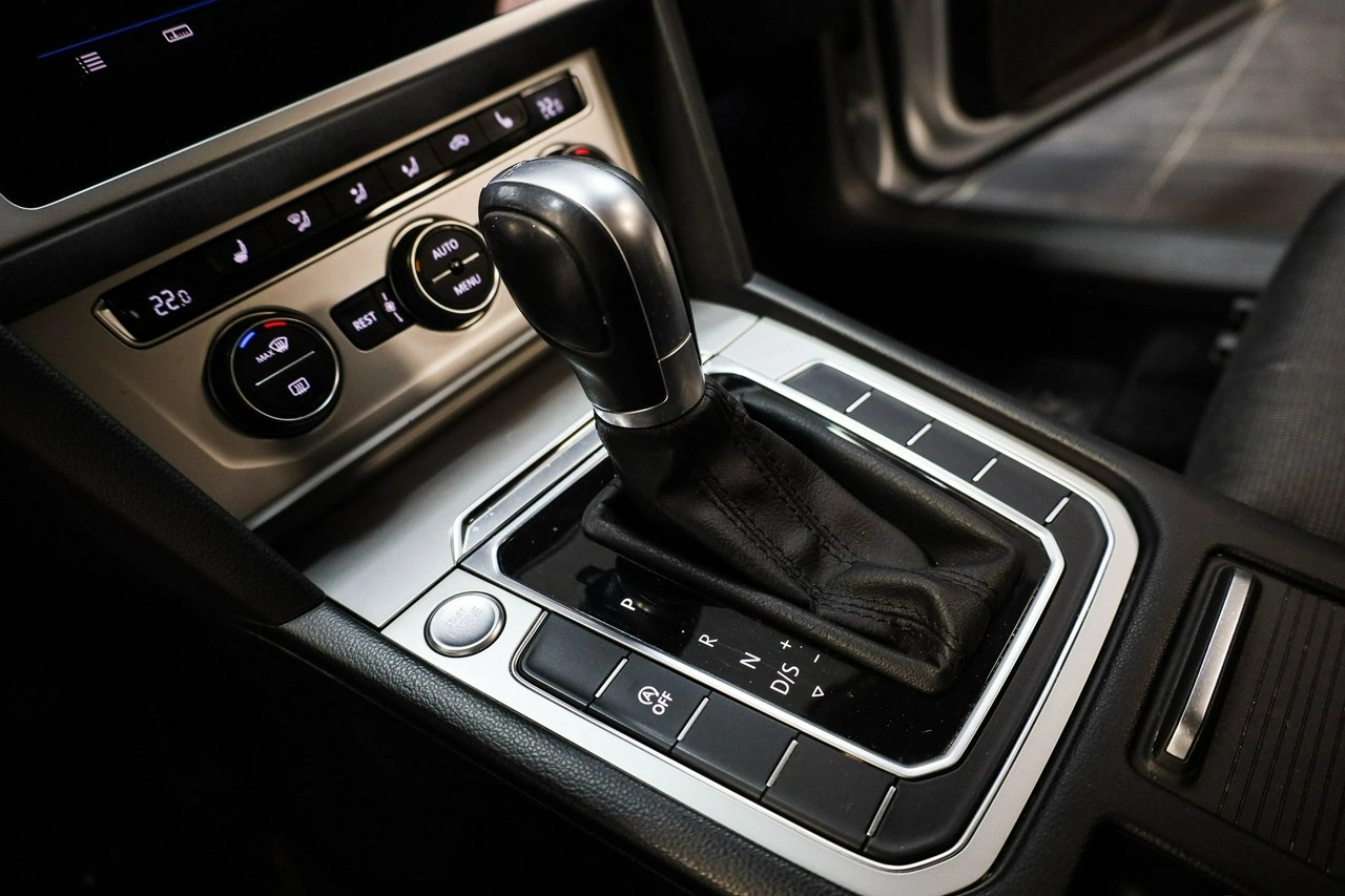 Volkswagen Passat - Zdjęcie 17