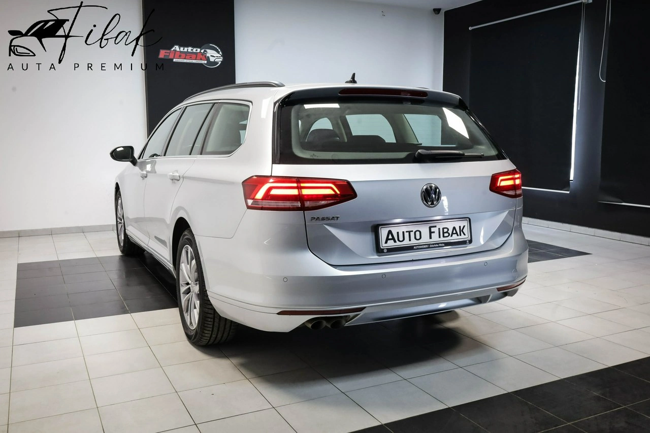 Volkswagen Passat - Główne zdjęcie