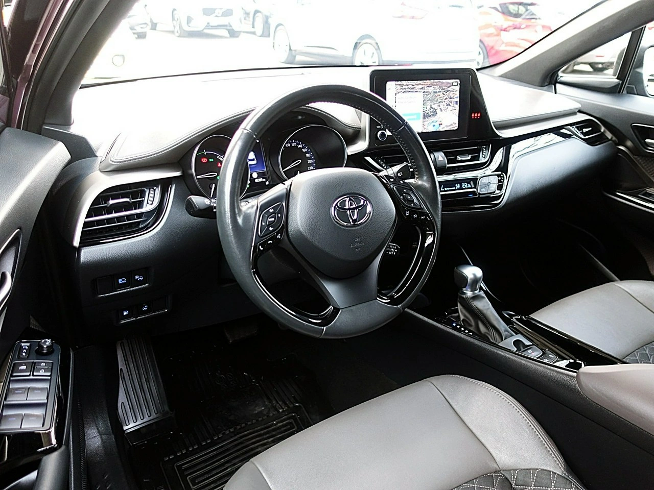 Toyota C-HR - Zdjęcie 15