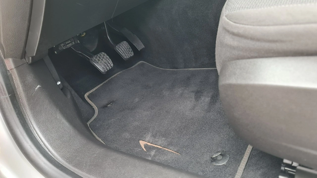 Opel Insignia - Zdjęcie 13