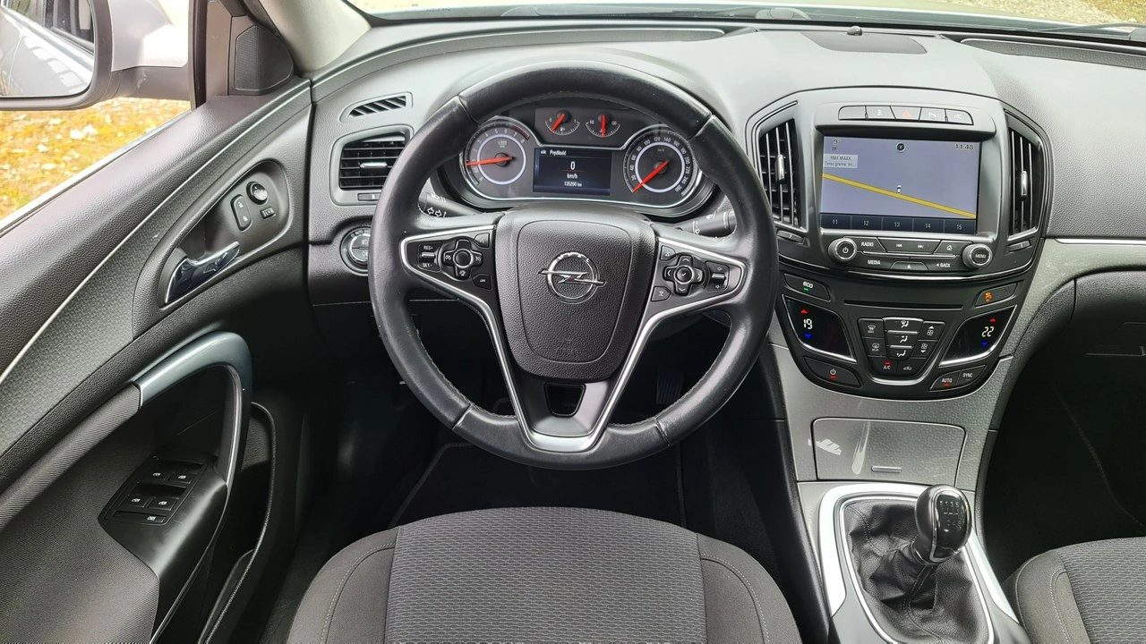 Opel Insignia - Zdjęcie 16