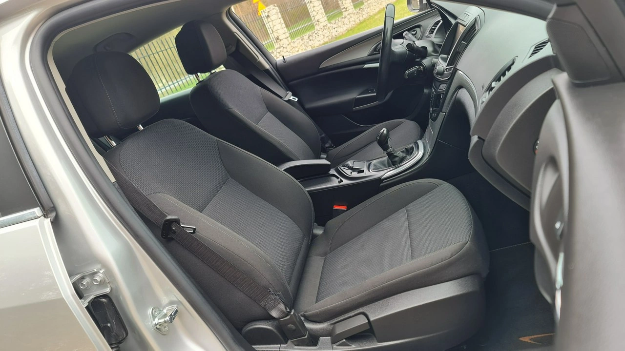 Opel Insignia - Zdjęcie 6
