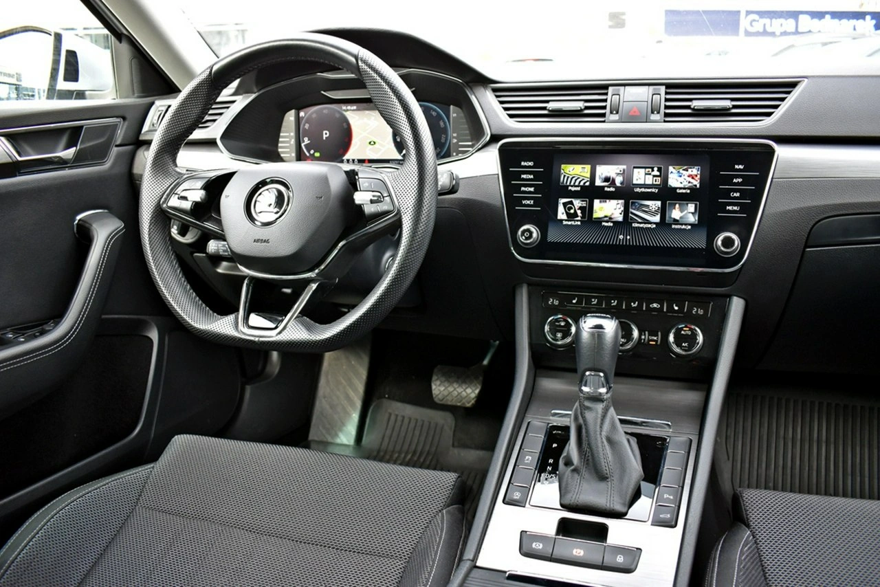 Skoda Superb - Zdjęcie 17