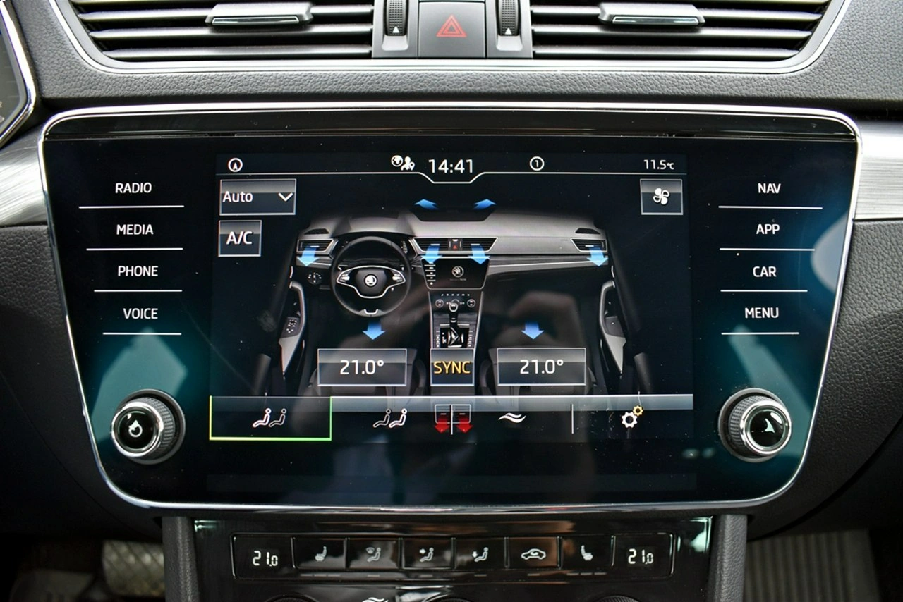 Skoda Superb - Zdjęcie 24