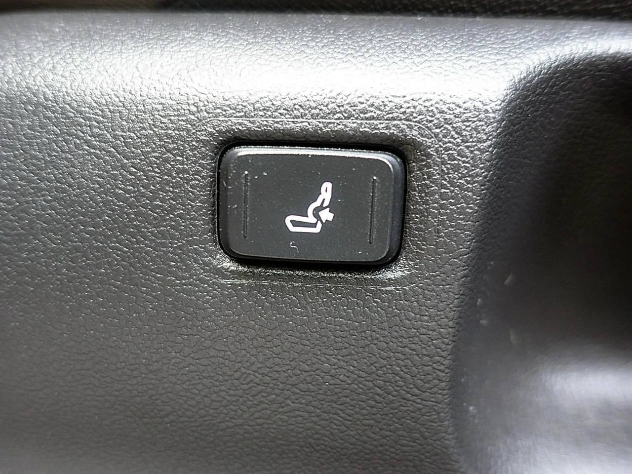 Toyota C-HR - Zdjęcie 16