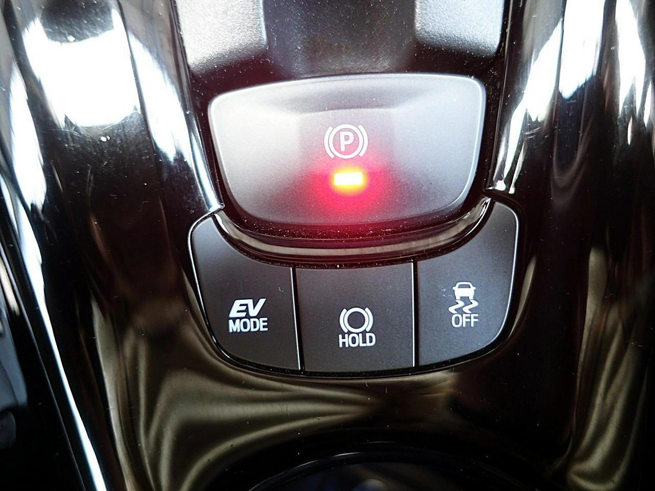 Toyota C-HR - Zdjęcie 19