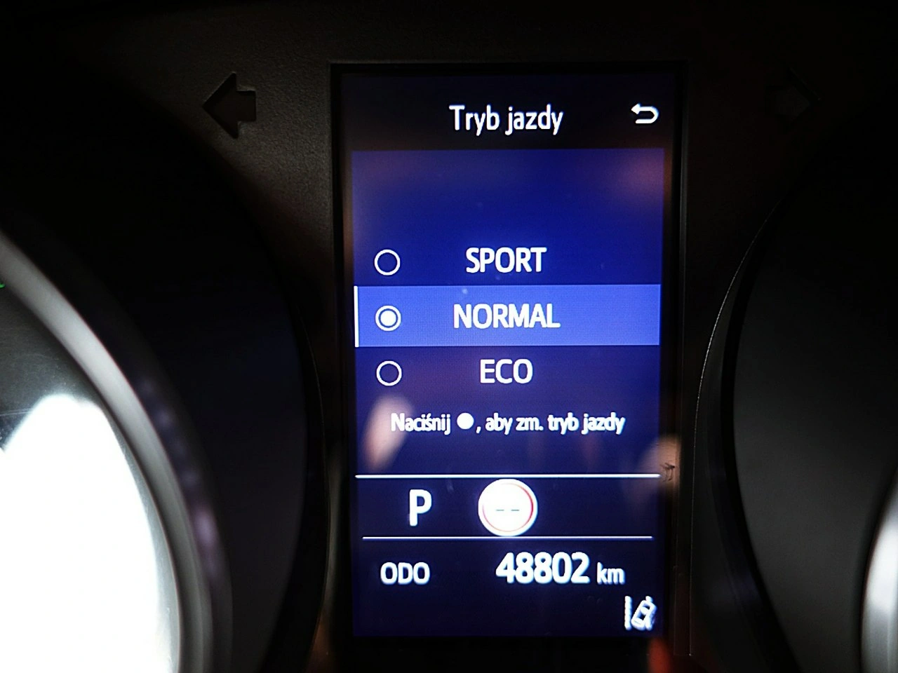 Toyota C-HR - Zdjęcie 33