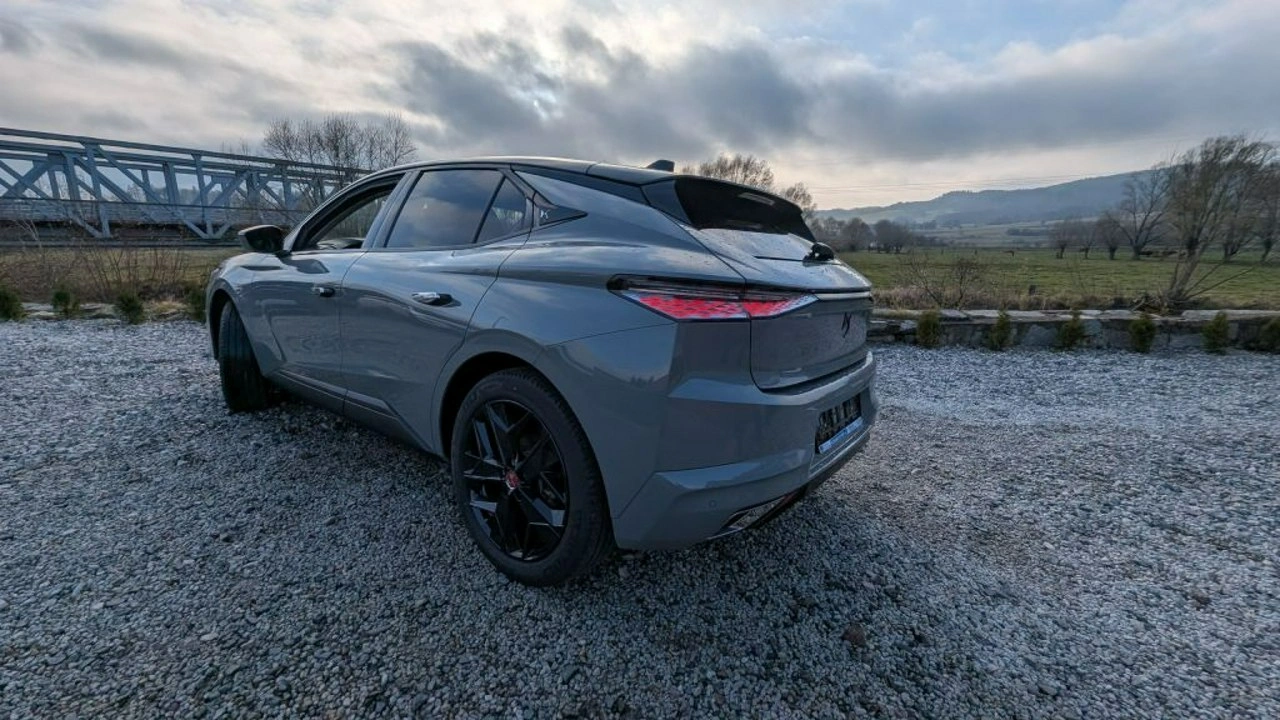 DS Automobiles DS 4 - Zdjęcie 10