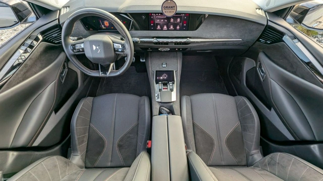 DS Automobiles DS 4 - Zdjęcie 15