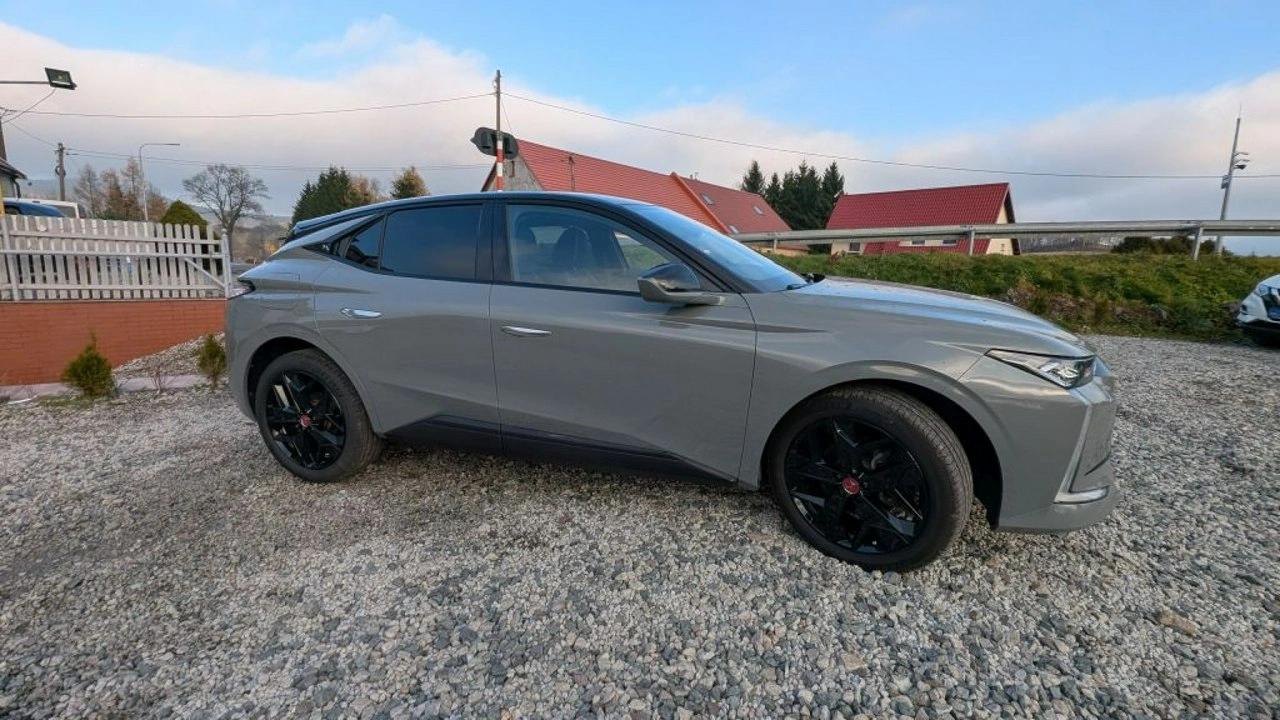 DS Automobiles DS 4 - Zdjęcie 2