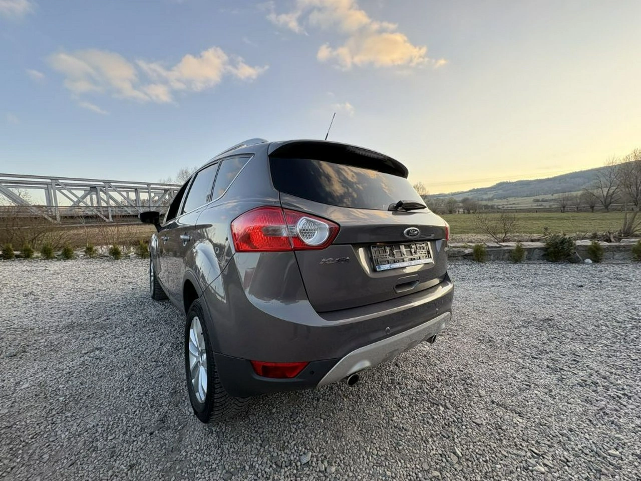 Ford Kuga - Zdjęcie 9