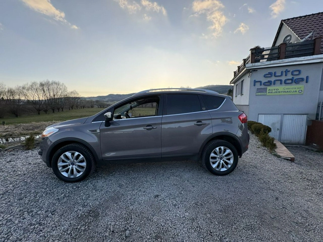 Ford Kuga - Zdjęcie 11