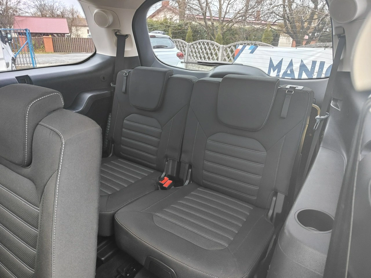 Ford Galaxy - Zdjęcie 27