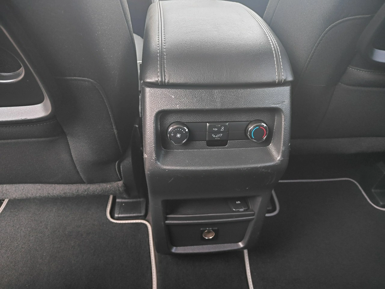 Ford Galaxy - Zdjęcie 26