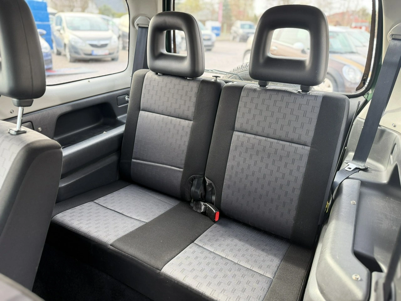 Suzuki Jimny - Zdjęcie 19