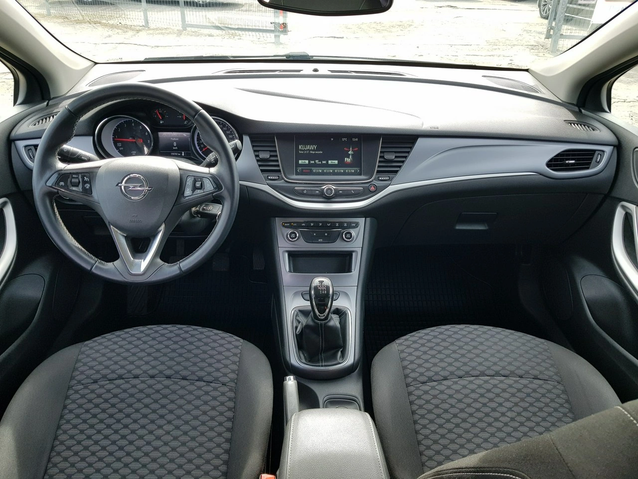 Opel Astra - Zdjęcie 11