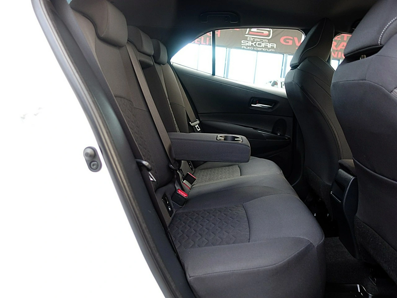 Toyota Corolla - Zdjęcie 11