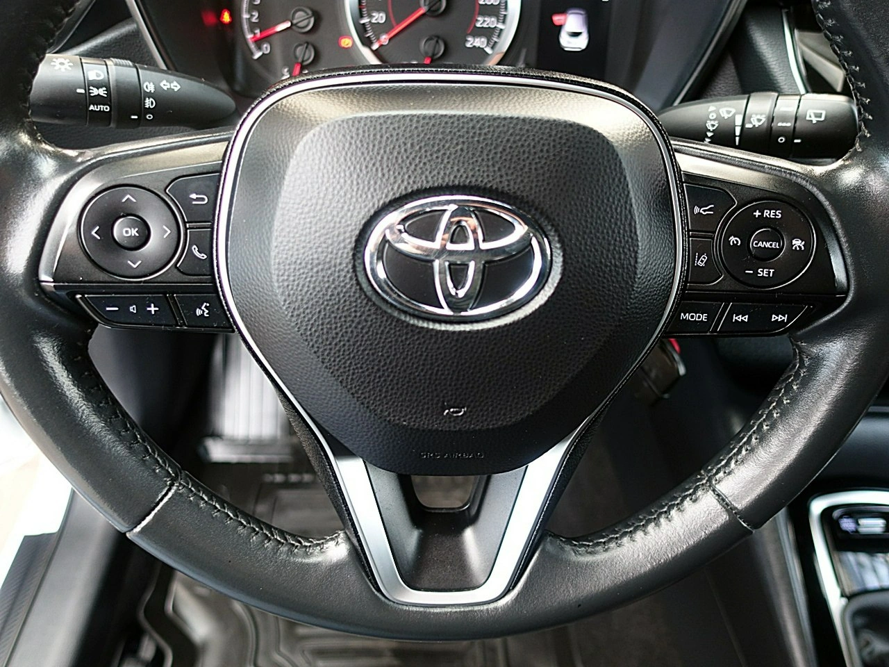 Toyota Corolla - Zdjęcie 35