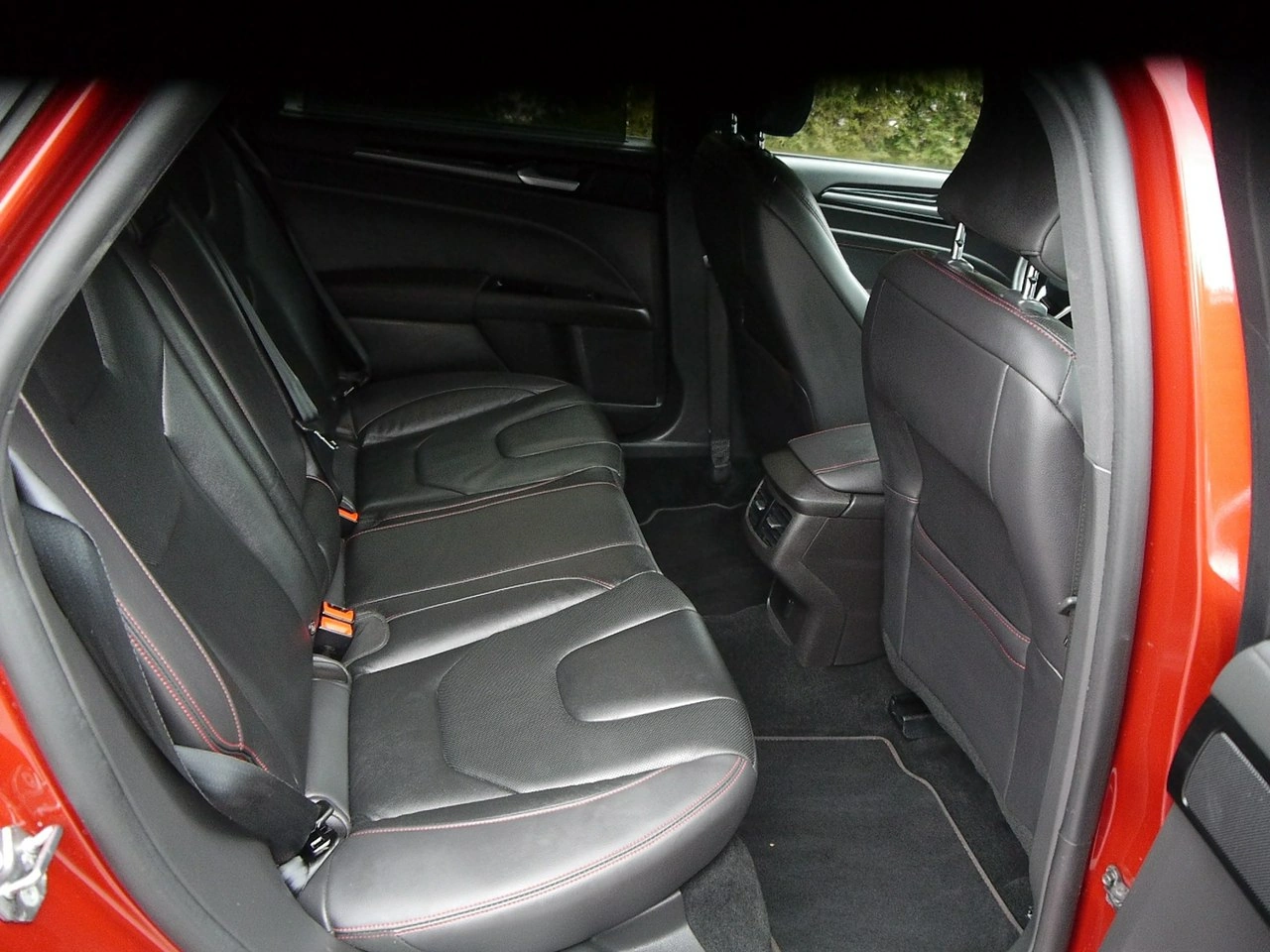 Ford Mondeo - Zdjęcie 36