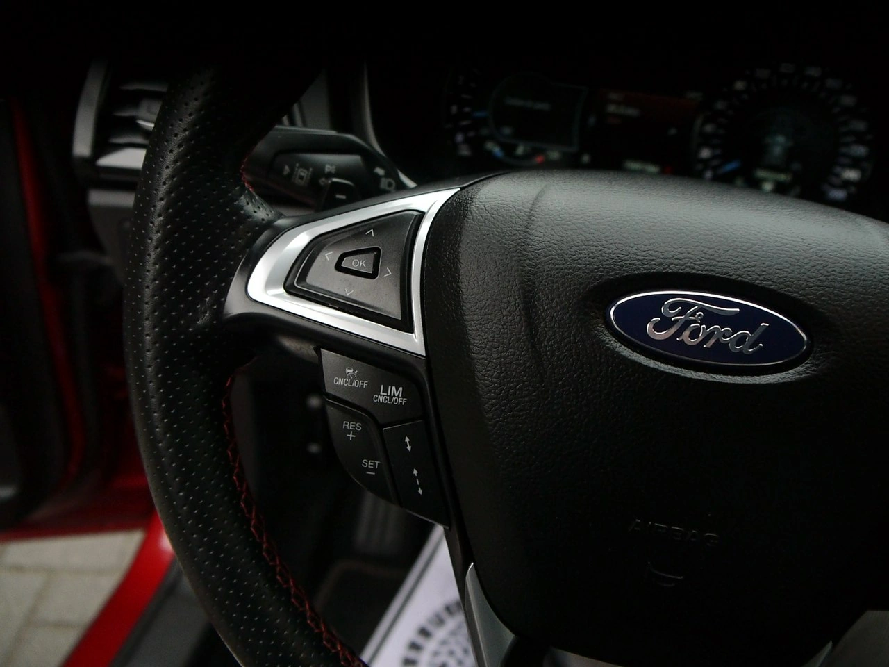 Ford Mondeo - Zdjęcie 40