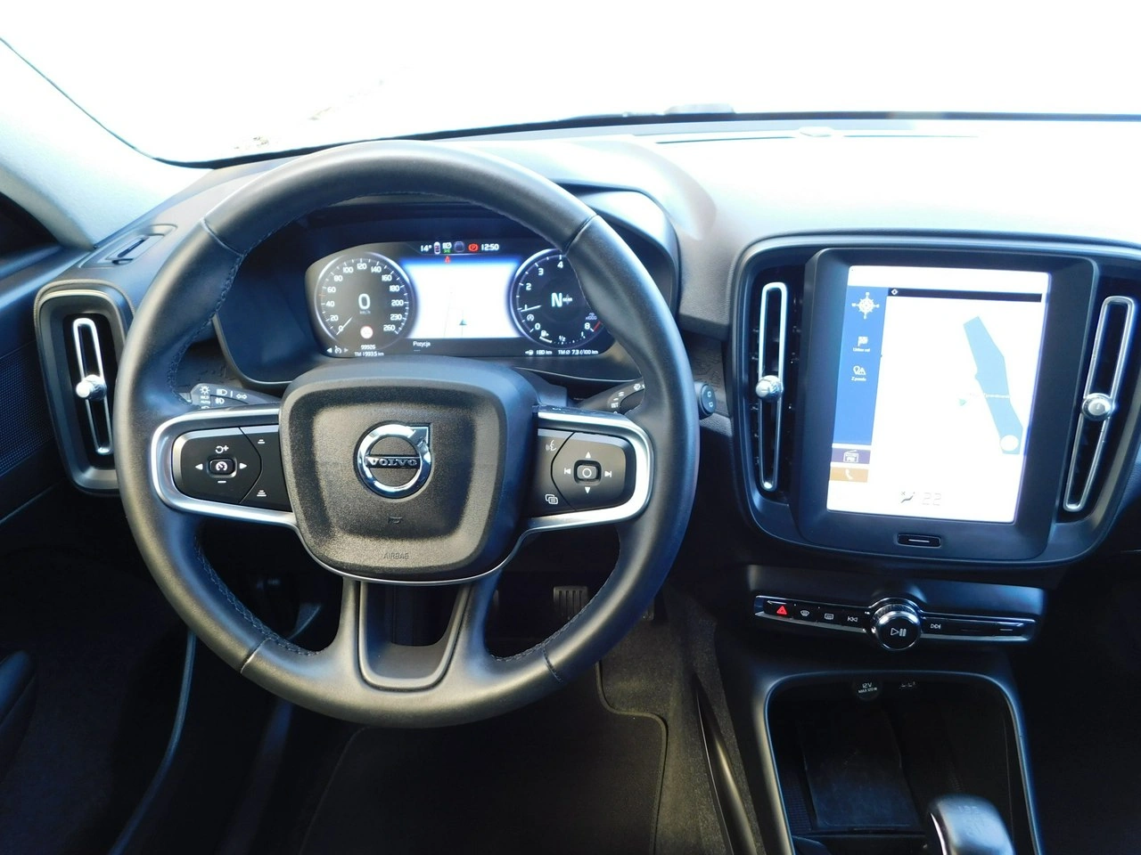 Volvo XC 40 - Zdjęcie 14