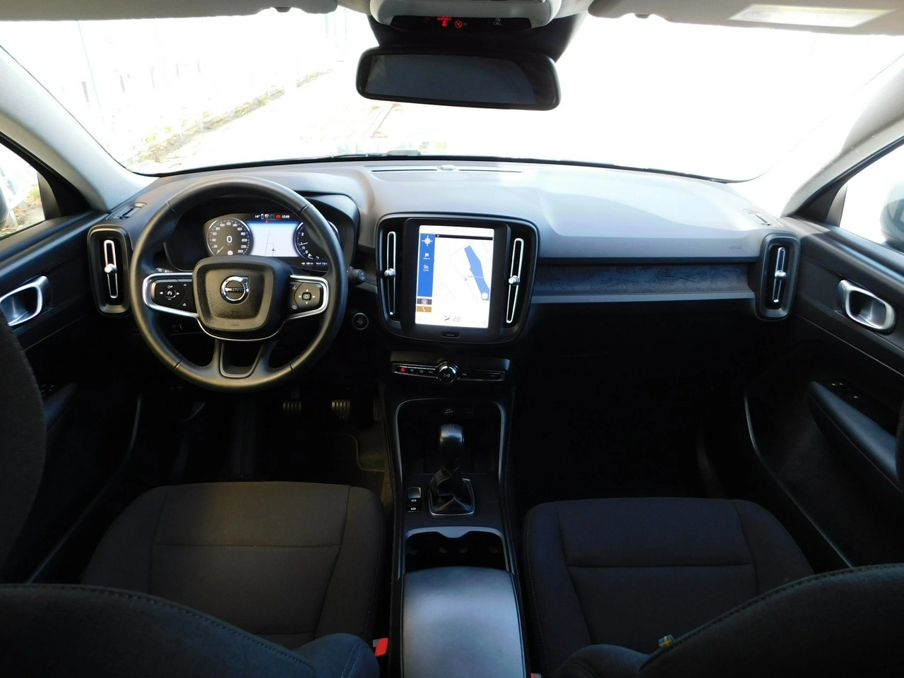 Volvo XC 40 - Zdjęcie 5