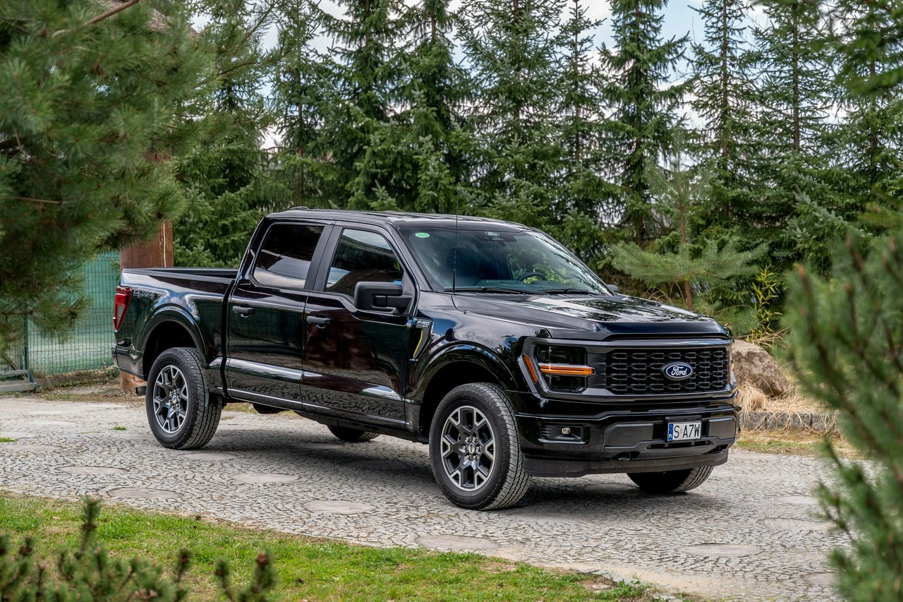 Ford F150 - Główne zdjęcie