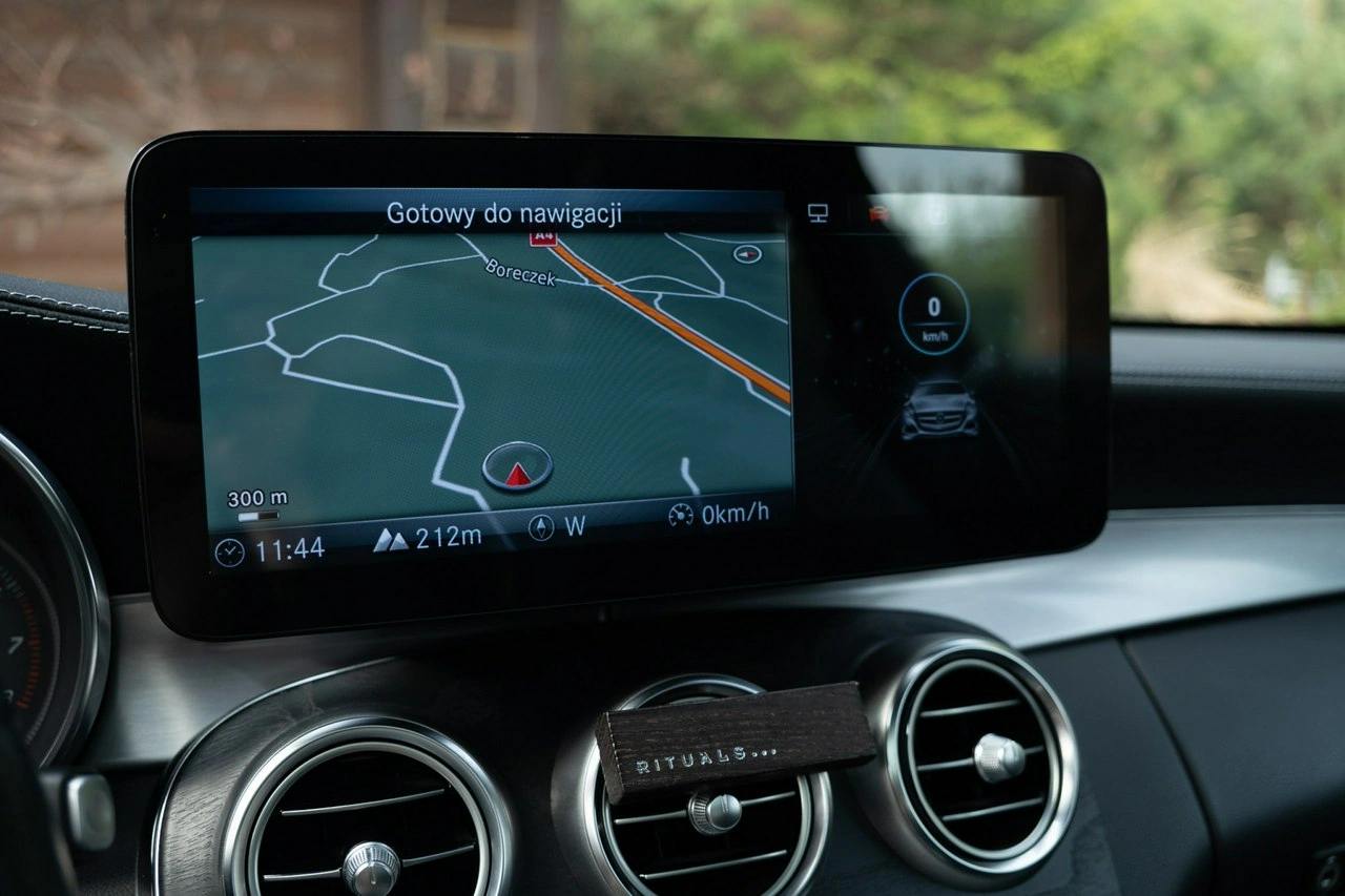 Mercedes C 200 - Zdjęcie 36