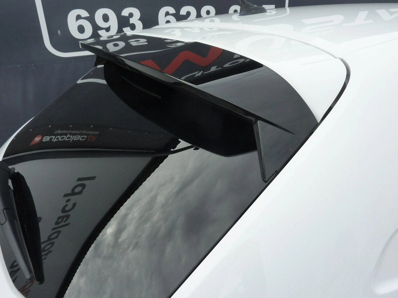 Peugeot 208 - Zdjęcie 36