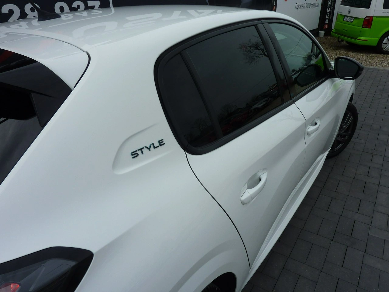 Peugeot 208 - Zdjęcie 8