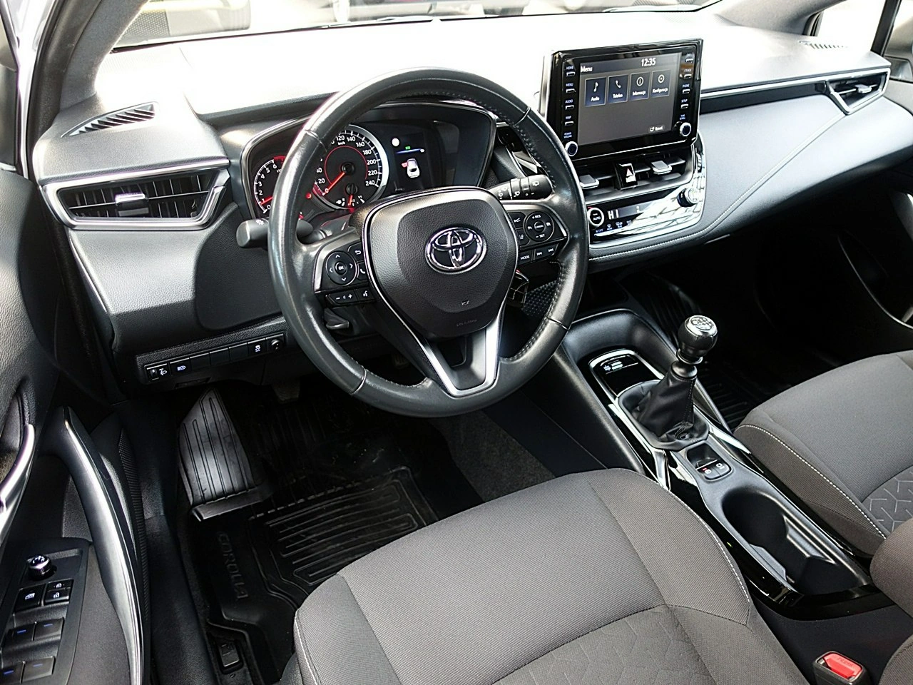 Toyota Corolla - Zdjęcie 15