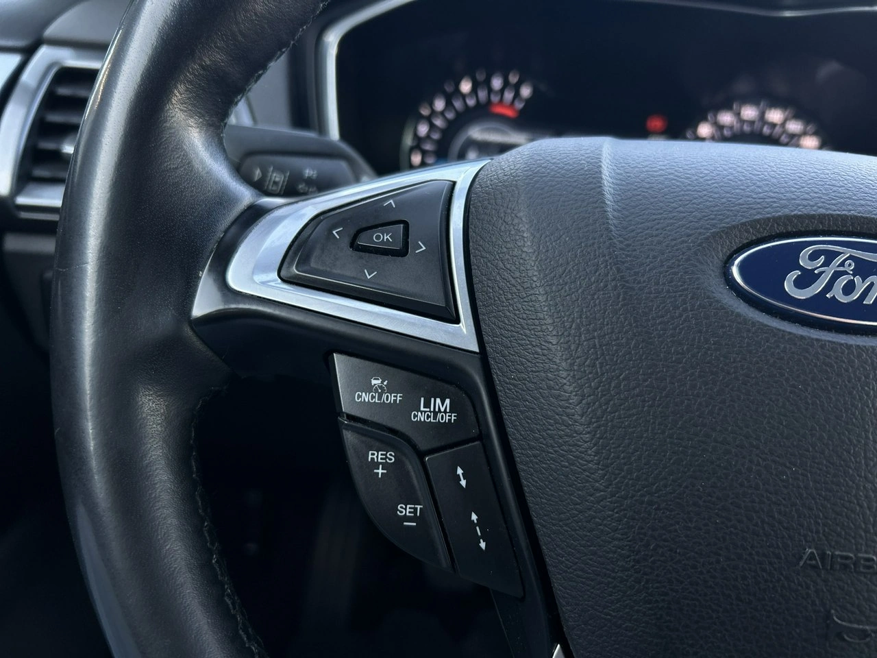 Ford Mondeo - Zdjęcie 18