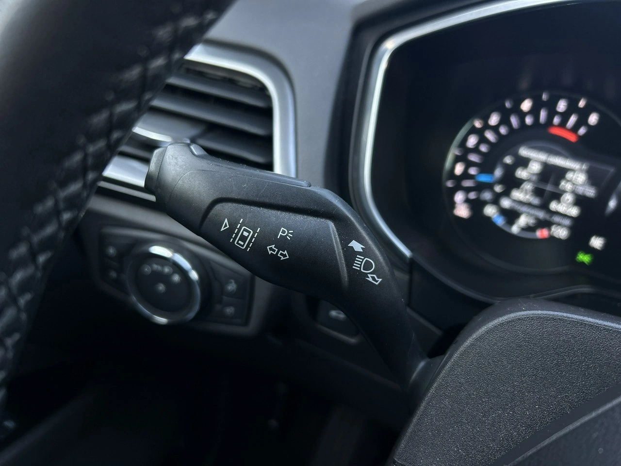 Ford Mondeo - Zdjęcie 20