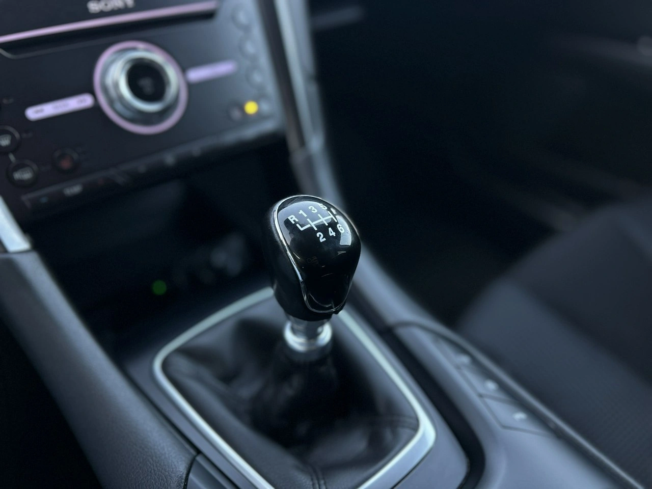 Ford Mondeo - Zdjęcie 28