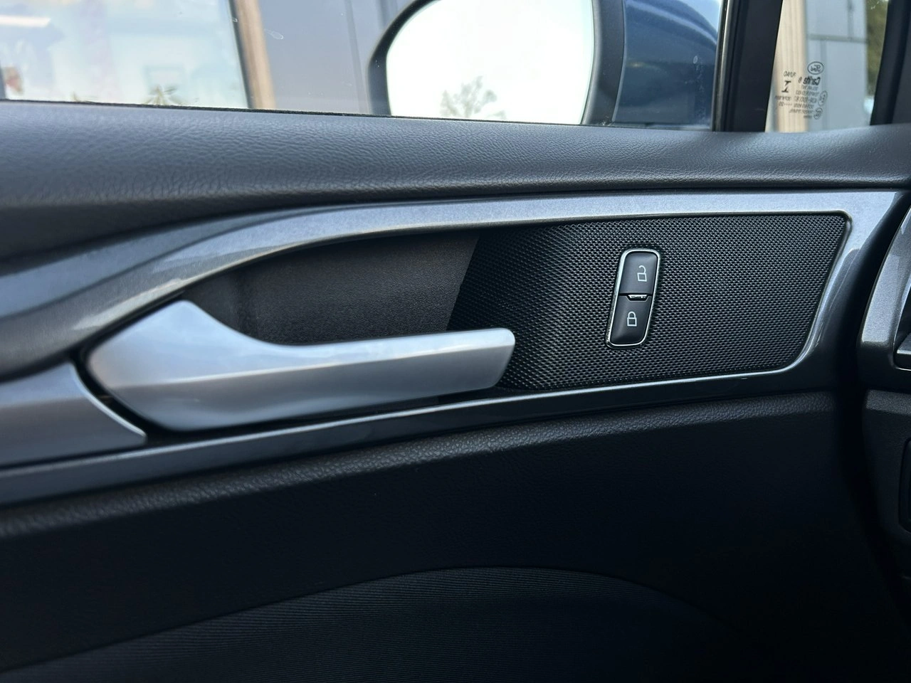 Ford Mondeo - Zdjęcie 32